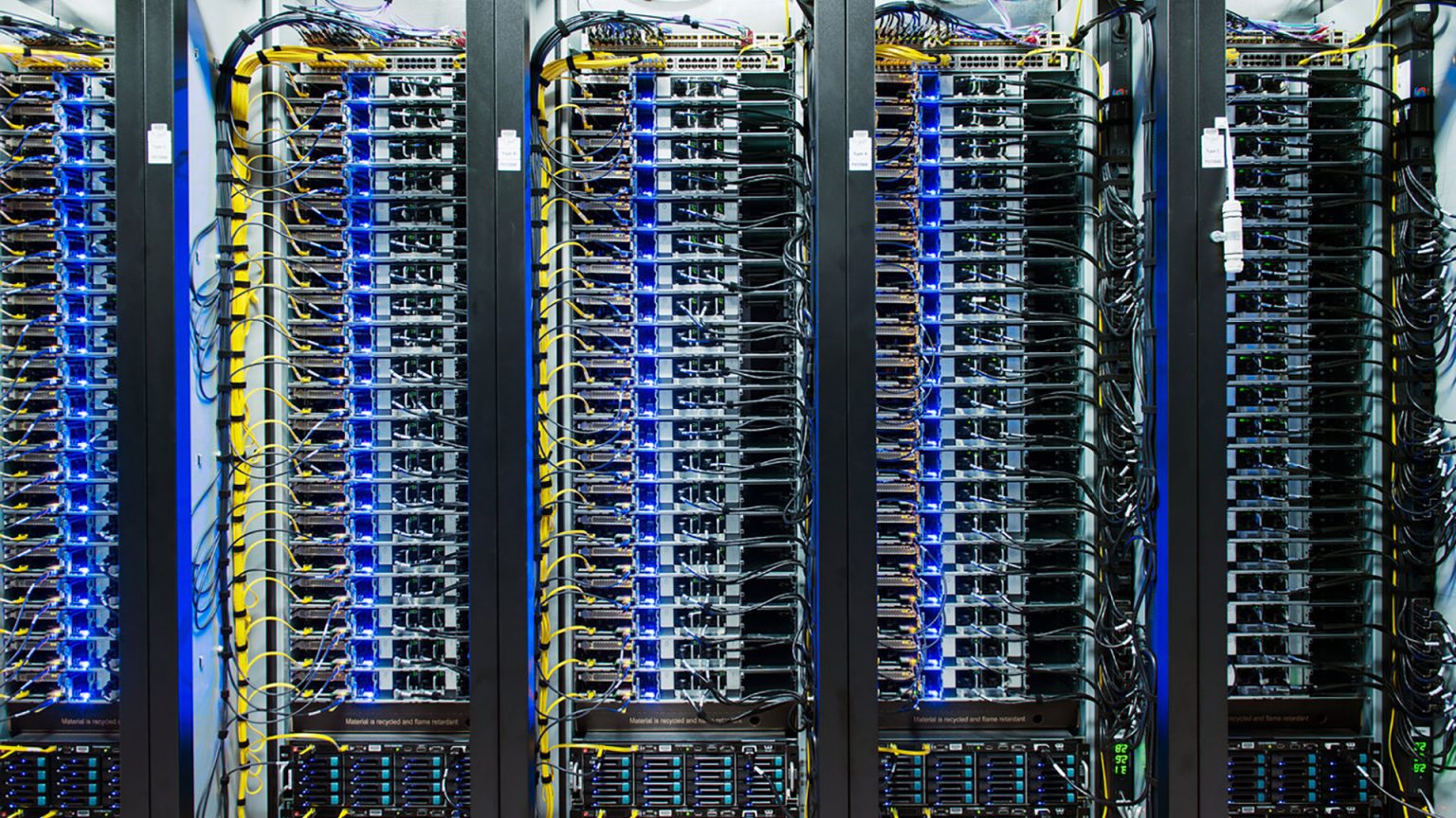 Organização de rack de rede empresaria
